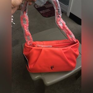 Red Simply Verá Purse